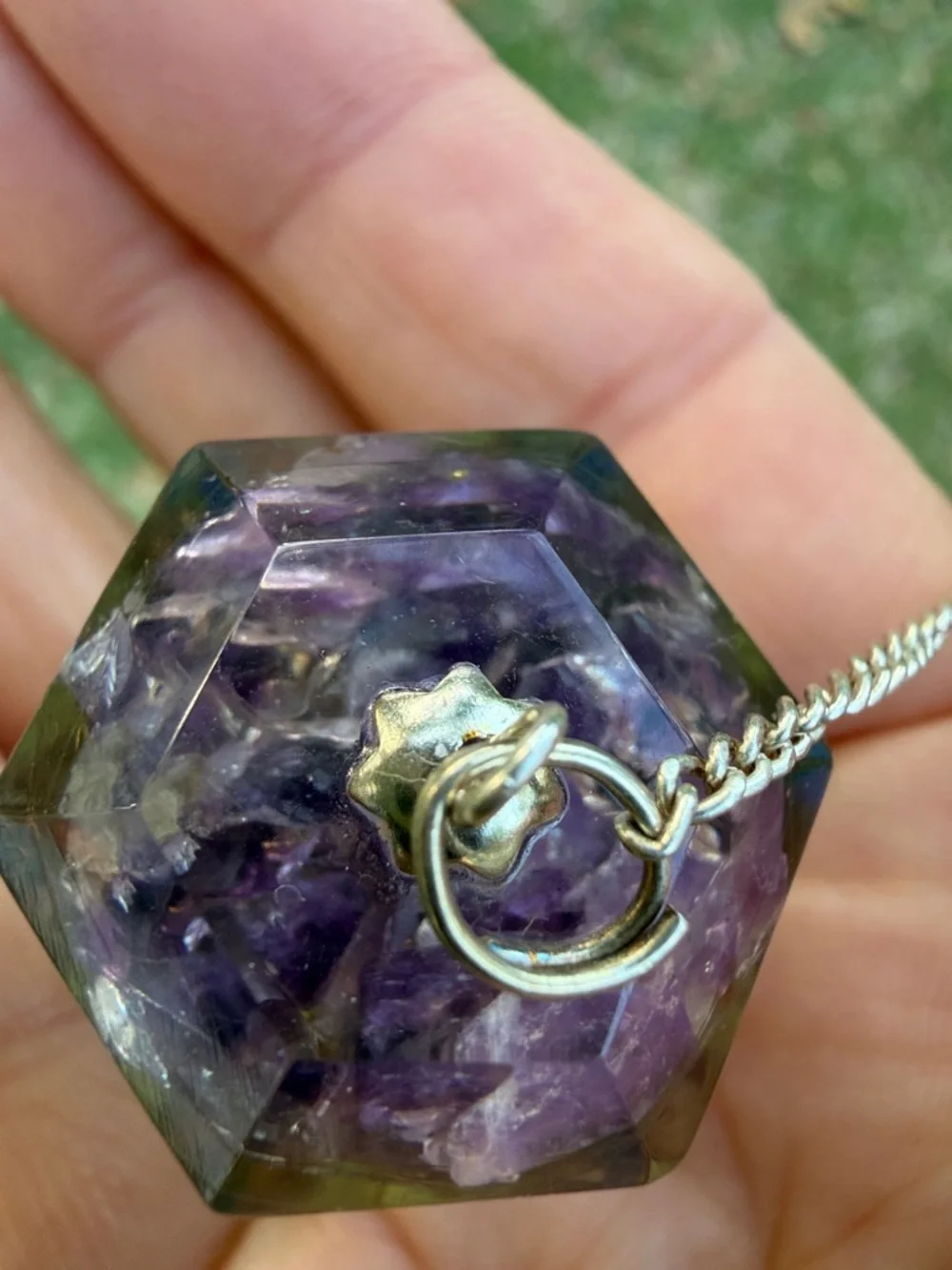 Reiki Infused 7 Chakra Orgonite Dowsing/Divination Pendulum with Chart & Guide - Picture 8 of 16